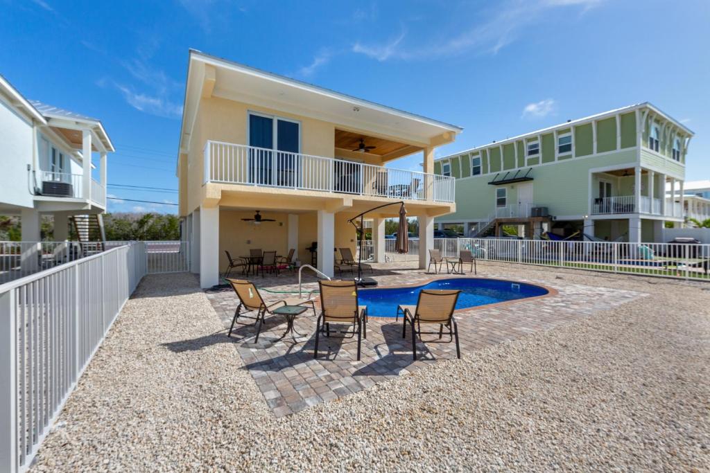 251 Sombrero Beach Road - main image