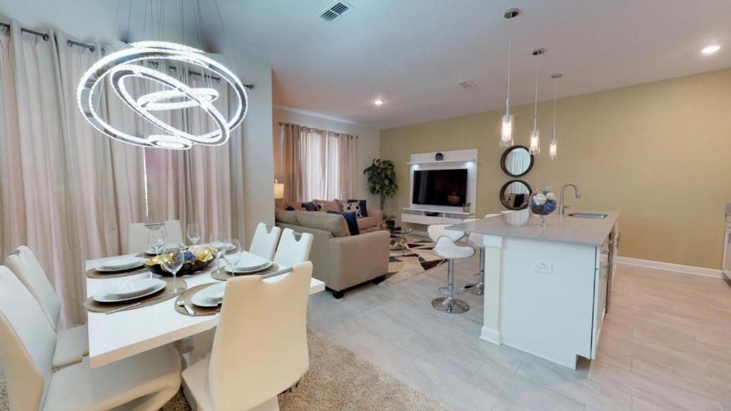 Storey Lake - Amazing 4 bedroom villa - main image