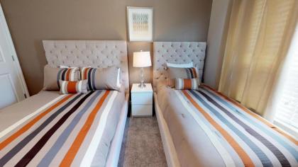 Storey Lake - Amazing 4 bedroom villa - image 2