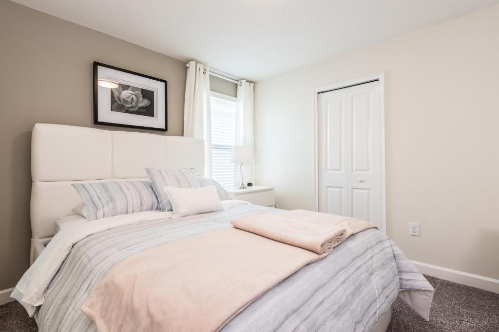 6 bedrooms home at Champions Gate - main image