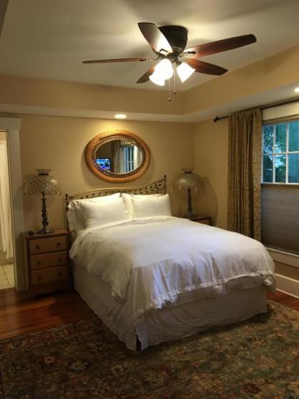 Bay Street Inn - image 2