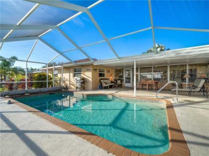 Lakeside House 4 Bedrooms Private Heated Pool HDtV Sleeps 8 WiFi Venice Florida