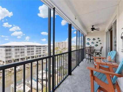 Hibiscus Pointe 342 Canal View 2 Bedroom Sleeps 6 Heated Pool Elevator Florida