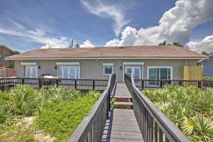 Oceanfront Oasis with Deck Water Views and Beach Gear - image 12