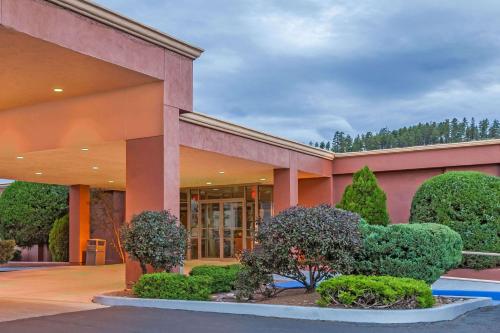 High Country Motor Lodge - Near NAU and Downtown - main image
