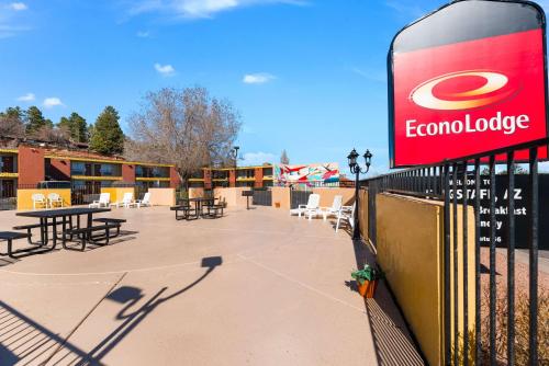 Econo Lodge Flagstaff Route 66 - image 4
