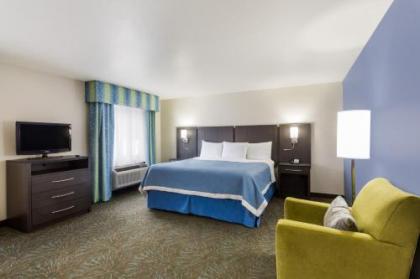 Days Inn & Suites by Wyndham East Flagstaff - image 4