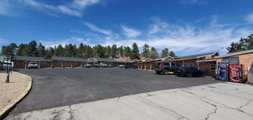 Travelers Inn - main image