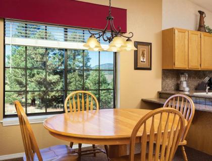 Resort Condos in Charming Mountain Town of Flagstaff - image 11