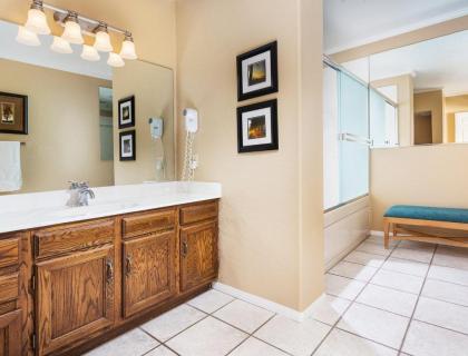 Resort Condos in Charming Mountain Town of Flagstaff - image 3