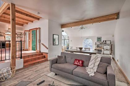Peaceful Pet-Friendly Home with Hot Tub and Deck