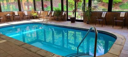 The Lodge at Flat Rock - image 9