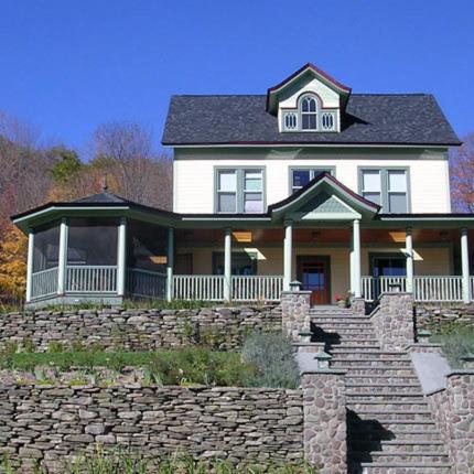 Breezy Hill Inn - main image