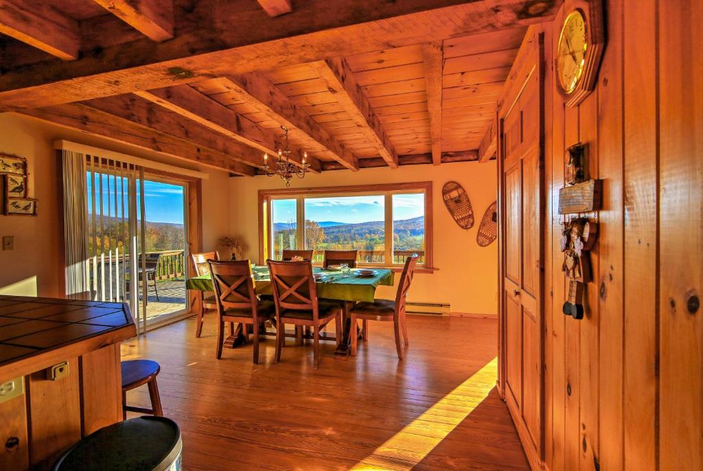 Bearpen Lodge on 125 Acres - Near Belleayre Mtn! - image 7