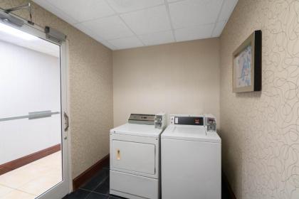 Wingate by Wyndham Fletcher at Asheville Airport - image 15