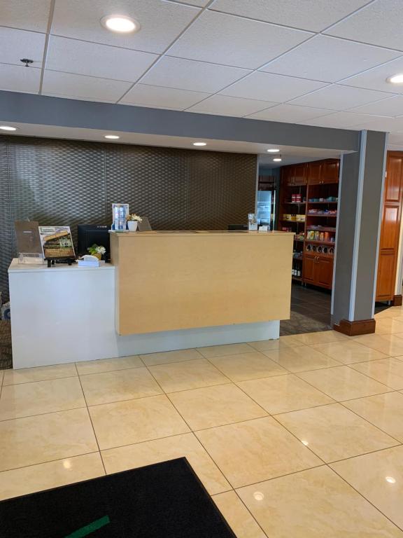 Wingate by Wyndham Fletcher at Asheville Airport - image 7