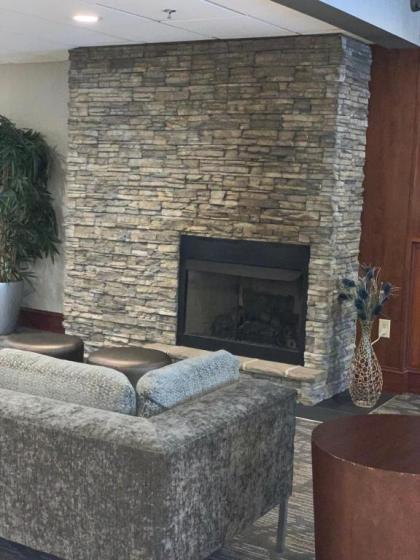 Wingate by Wyndham Fletcher at Asheville Airport - image 9