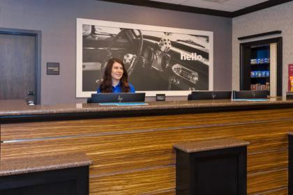 Hampton Inn and Suites Flint/Grand Blanc - image 14