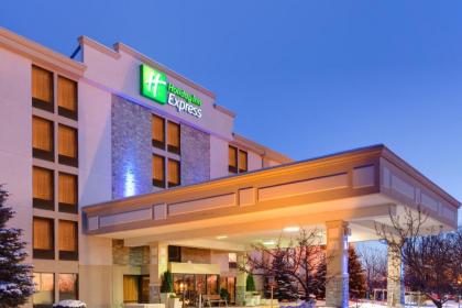 Holiday Inn Express Flint Campus Area an IHG Hotel