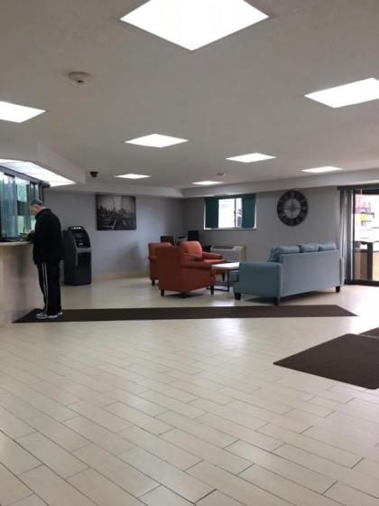Floral Park Motor Lodge - image 2