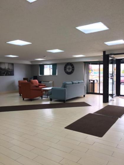 Floral Park Motor Lodge - image 3