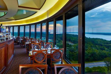 Marriott Shoals Hotel & Spa - image 10