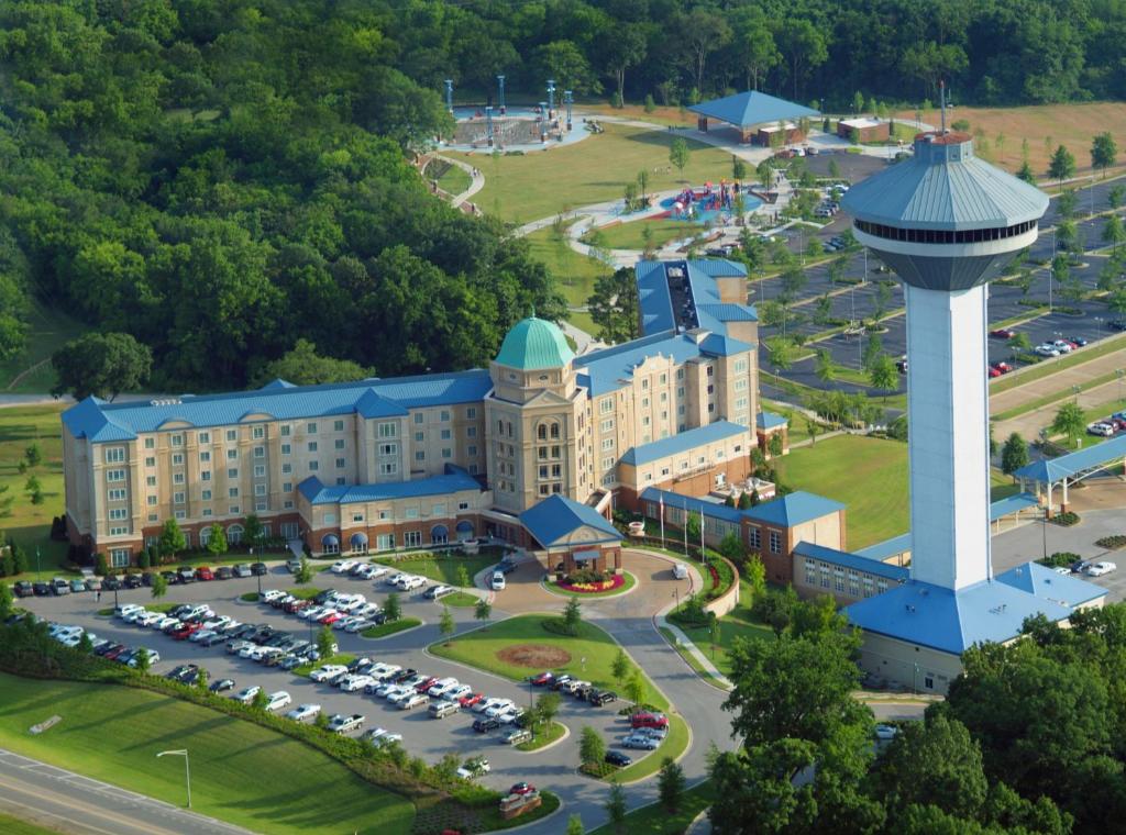 Marriott Shoals Hotel & Spa - image 2