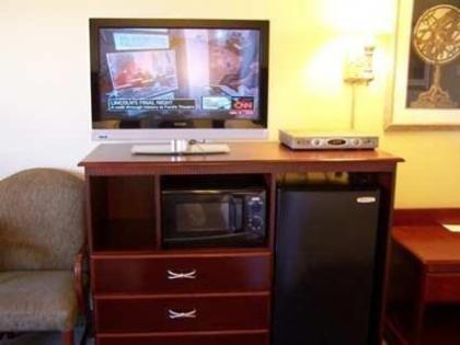 Hampton Inn & Suites-Florence Downtown - image 8