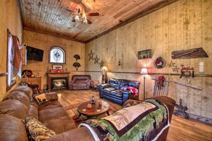 the Bovard Lodge Rustic Cabin Near Ohio River Florence