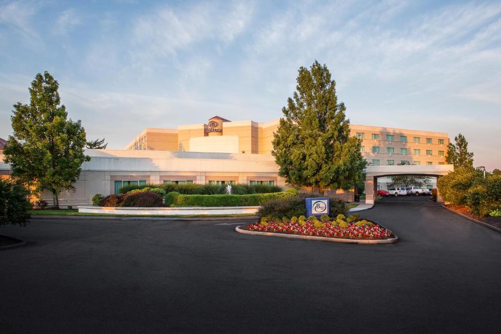 Hilton Cincinnati Airport - main image
