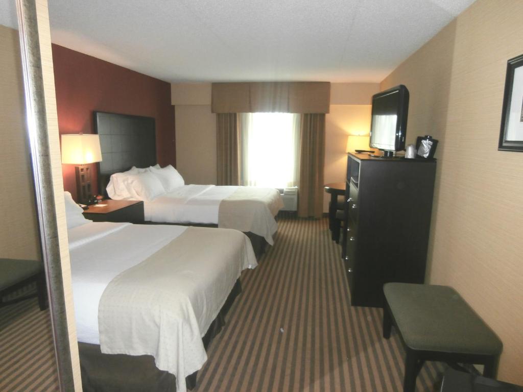 Holiday Inn Florence an IHG Hotel - image 2