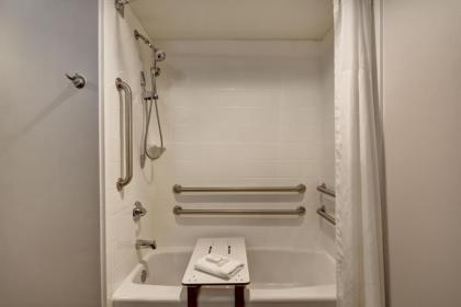Hampton Inn Cincinnati Airport South - image 13