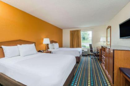 Days Inn by Wyndham Florence Cincinnati Area - image 4