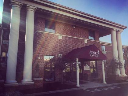 Ashley Quarters Hotel - image 11