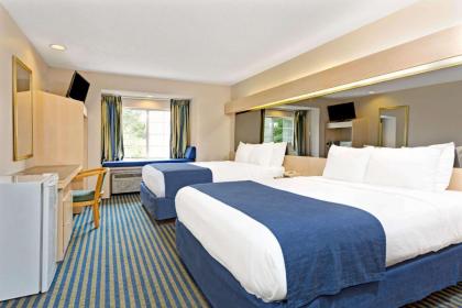 Microtel Inn & Suites by Wyndham Florence/Cincinnati Airpo - image 10