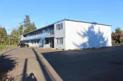 Silver Sands Motel - image 5