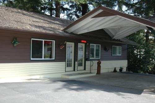 Park Motel and Cabins - main image