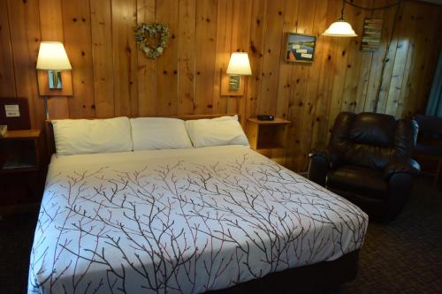 Park Motel and Cabins - image 3