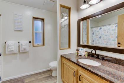 BLK Beach House - image 5