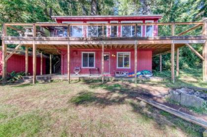 Rustic Retreat on Mercer Lake - image 3