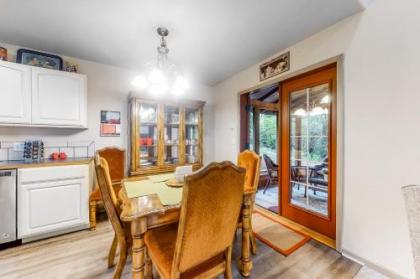Mercer Creek Hideaway - image 5
