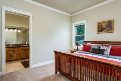 Vista Point Lake House - image 12