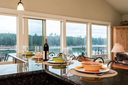 Vista Point Lake House - image 3