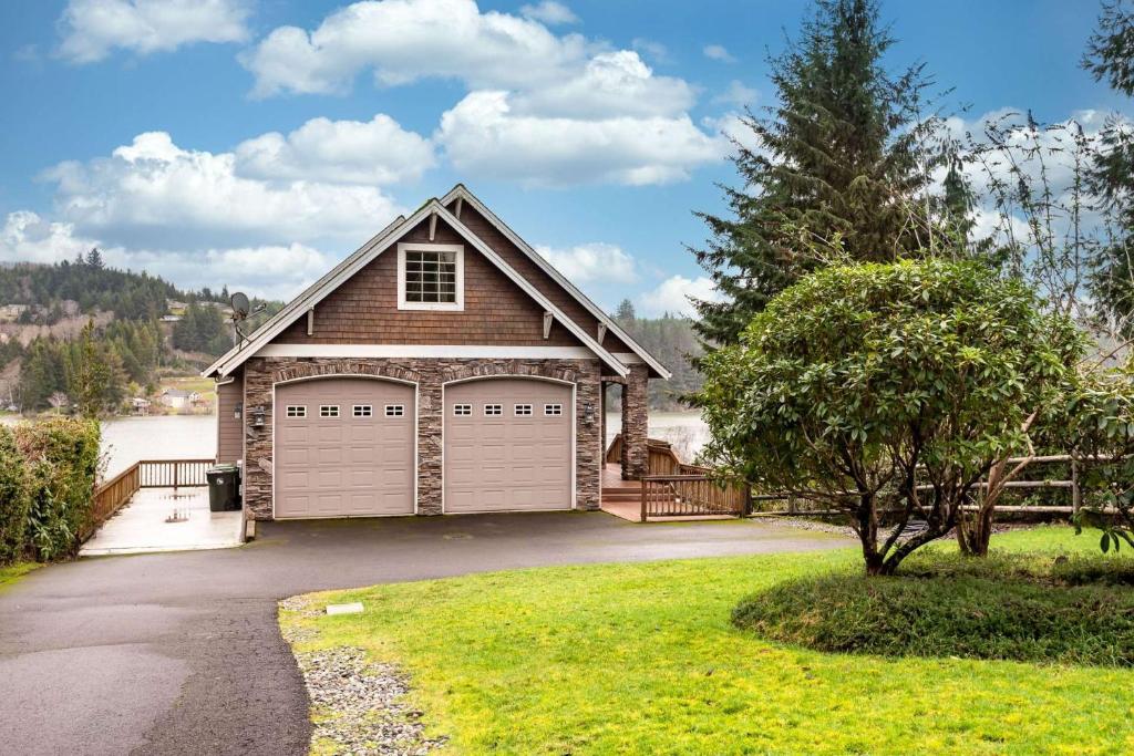 Vista Point Lake House - image 5
