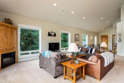 Vista Point Lake House - image 9