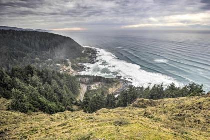 Epic Yachats Escape with Beach Access and Views!