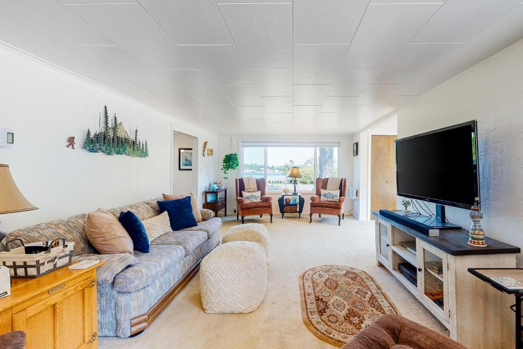 Siuslaw Retreat - main image