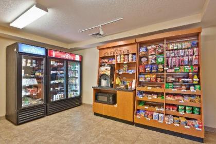 Candlewood Suites Flowood Hotel - image 14