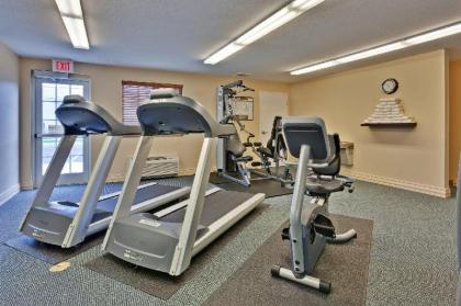 Candlewood Suites Flowood Hotel - image 8
