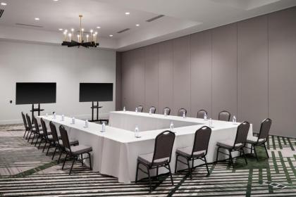 Sheraton Flowood The Refuge Hotel & Conference Center - image 4